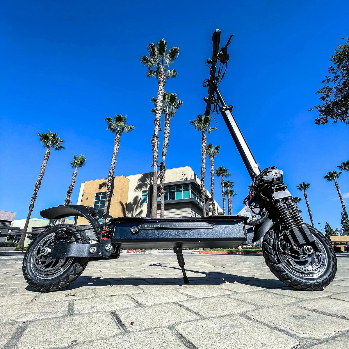 JUESHUAI Dual Motor 1200W-3200W Off-Road Electric Scooter